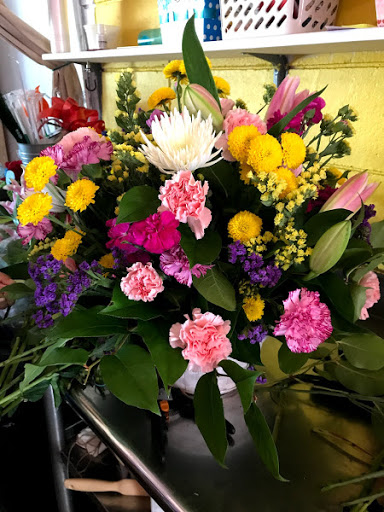 Florist «Genesis Flower And Gift Shop», reviews and photos, 1801 N Garey Ave, Pomona, CA 91767, USA