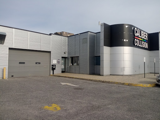 Auto Glass Shop «Admiral Auto Body Centers Pleasantville», reviews and photos, 400 E Black Horse Pike, Pleasantville, NJ 08232, USA