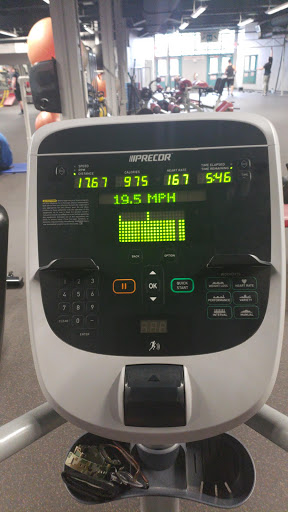 Gym «McVeigh Sports & Fitness Center», reviews and photos, 2160 Liggett Avenue, Fort Lewis, WA 98433, USA