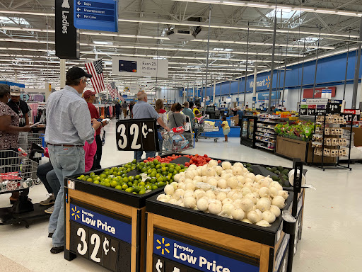 Department Store «Walmart Supercenter», reviews and photos, 731 E Rochambeau Dr, Williamsburg, VA 23188, USA