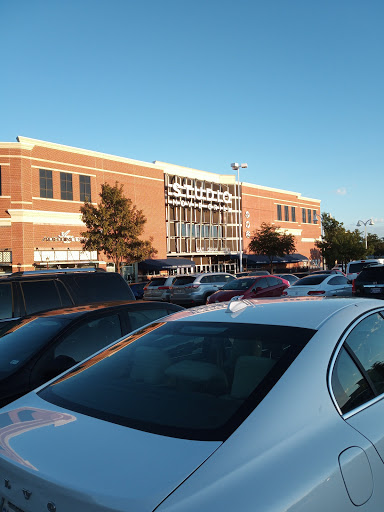 Movie Theater «Studio Movie Grill», reviews and photos, 5655 Colleyville Blvd #300, Colleyville, TX 76034, USA