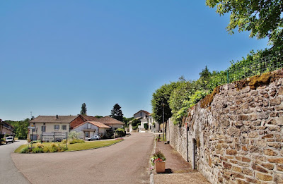 Mairie de Marval à Marval