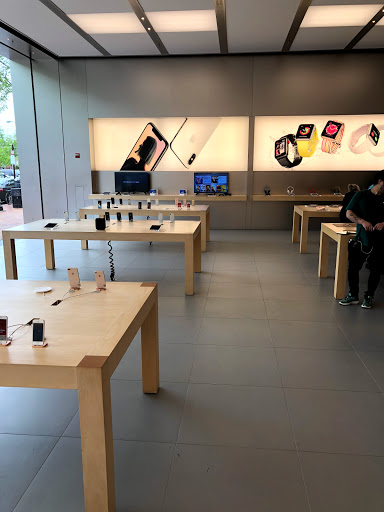 Computer Store «Apple New Haven», reviews and photos, 65 Broadway, New Haven, CT 06511, USA