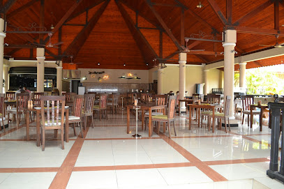 Oasis Hotel Restaurant & Spa
