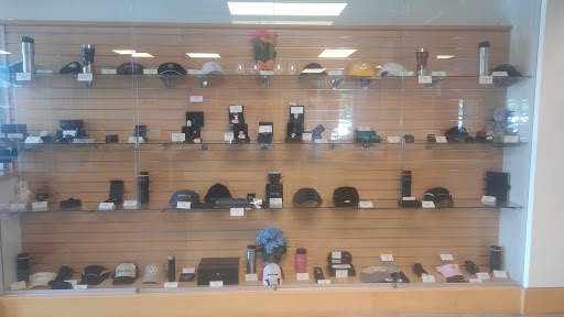 Mercedes Benz Dealer «Mercedes-Benz of Westwood», reviews and photos, 425 Providence Hwy, Westwood, MA 02090, USA