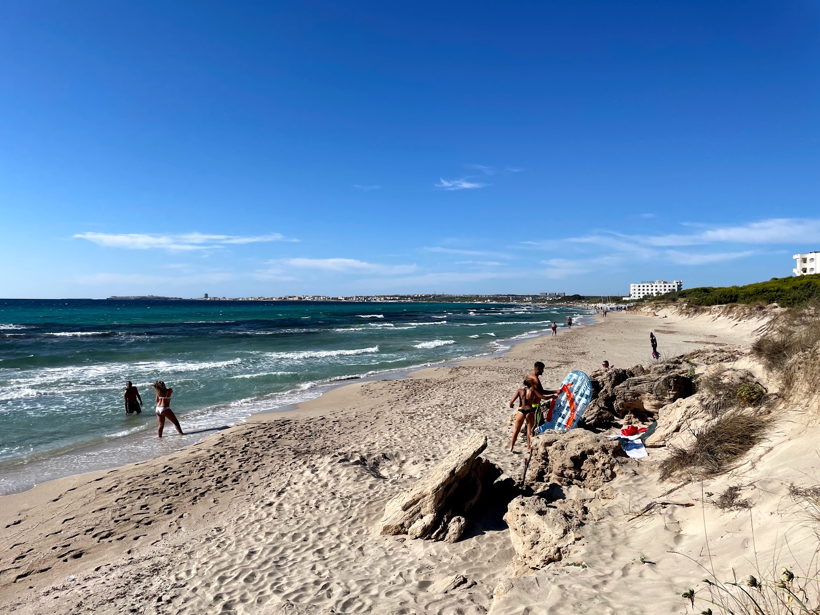 Valokuva Spiaggia degli Innamoratiista. mukavuudet alueella