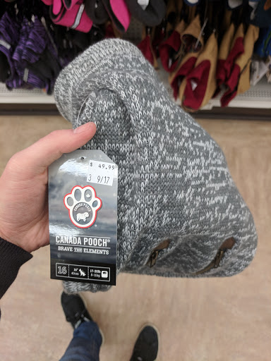 Pet Supply Store «PetPeople», reviews and photos, 2830 Fishinger Rd, Columbus, OH 43221, USA