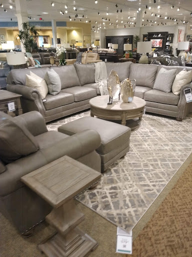 Furniture Store «Havertys Furniture», reviews and photos, 8905 US-19, Port Richey, FL 34668, USA