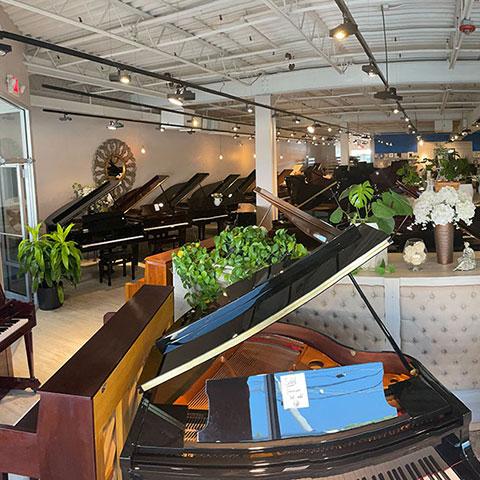 Frank & Camilles Piano Superstore image 4