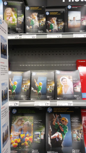 Office Supply Store «Staples», reviews and photos, 19141 Golden Valley Rd, Santa Clarita, CA 91387, USA