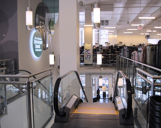 Department Store «Nordstrom Rack Lincoln Park», reviews and photos, 1551 N Sheffield Ave, Chicago, IL 60642, USA