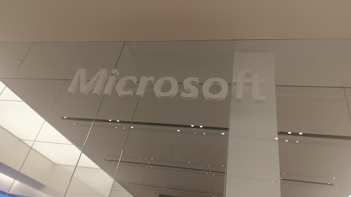 Computer Store «Microsoft Store - Tysons Corner Center», reviews and photos, 1961 Chain Bridge Rd, Tysons, VA 22102, USA