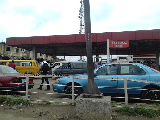 Total Filling Station Ojota 1, 428 Ikorodu Rd, Ojota, Lagos, Nigeria, Painter, state Lagos