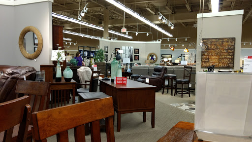 Furniture Store «Ashley HomeStore», reviews and photos, 905 Perimeter Dr, Schaumburg, IL 60173, USA
