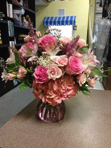 Florist «Flowers By Pouparina», reviews and photos, 7701 W 26th Ave #7, Hialeah, FL 33016, USA