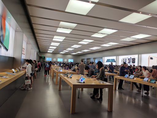 Computer Store «Apple Pasadena», reviews and photos, 54 W Colorado Blvd, Pasadena, CA 91105, USA