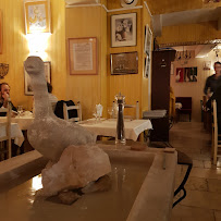 Atmosphère du Restaurant français Dame l'Oie à Pernes-les-Fontaines - n°2