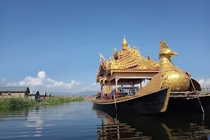 Phaung Daw Oo Pagoda image