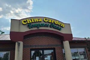 China Garden Tompatos Pizza image
