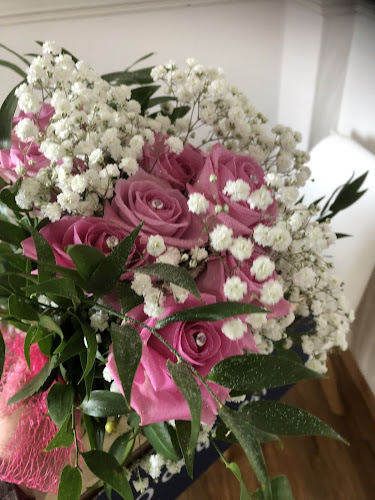 Marie's Flowers - Stoke-on-Trent