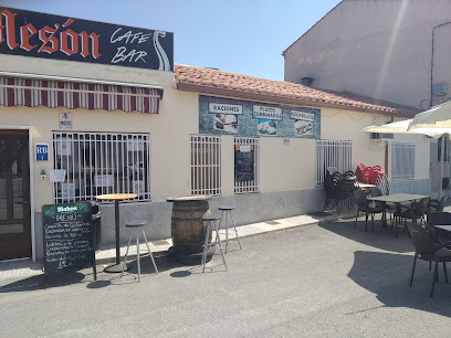 El Mesón - C. Calzada, 42, 05350 San Pedro del Arroyo, Ávila, Spain