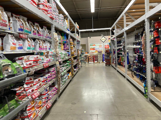 Pet Supply Store «Pet Club Santa Rosa», reviews and photos, 1935 Santa Rosa Ave, Santa Rosa, CA 95407, USA