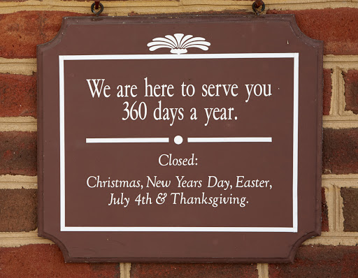 Furniture Store «The Shops at Carolina Furniture of Williamsburg», reviews and photos, 5425 Richmond Rd, Williamsburg, VA 23188, USA