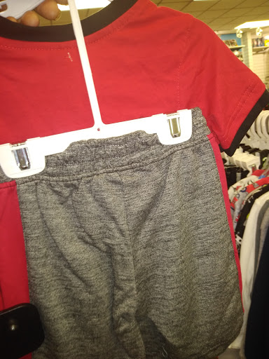 Shopping Mall «New Landing Mall», reviews and photos, Troost Ave & E Meyer Blvd, Kansas City, MO 64131, USA