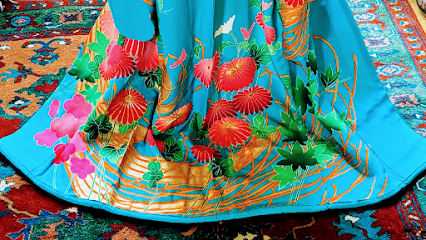 Llan Valls Art Kimonos