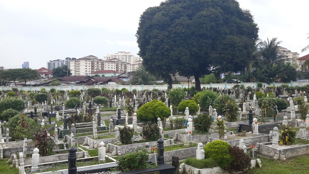 Tanah Perkuburan Dato Keramat