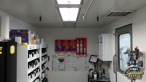 Auto Body Shop «Turks Collision Repair», reviews and photos, 508 Twin Rail Dr, Minooka, IL 60447, USA