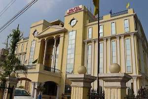 Hotel Dhakad empire image