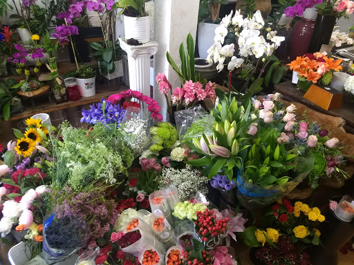 Florist «Sharon Florist», reviews and photos, 11525 California Route 2, Los Angeles, CA 90025, USA