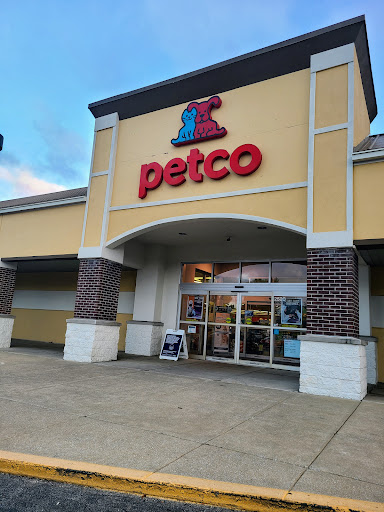 Pet Supply Store «Petco Animal Supplies», reviews and photos, 2520 E 3rd St, Bloomington, IN 47401, USA