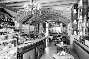 Café Carducci image
