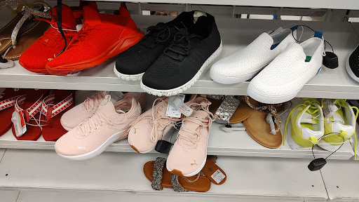 Sporting Goods Store «Big 5 Sporting Goods - Riverside», reviews and photos, 10251 Magnolia Ave, Riverside, CA 92503, USA