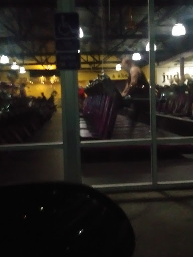 Planet Fitness image