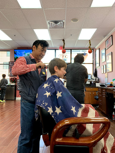 Barber Shop «Lansdowne Barber Shop», reviews and photos, 19354 Diamond Lake Dr, Leesburg, VA 20176, USA