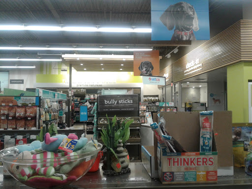 Pet Supply Store «Petco Animal Supplies», reviews and photos, 5994 Montana Ave, El Paso, TX 79925, USA