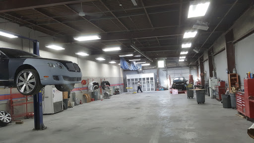 Auto Body Shop «Canton Auto Body», reviews and photos, 1027 Turnpike St, Canton, MA 02021, USA