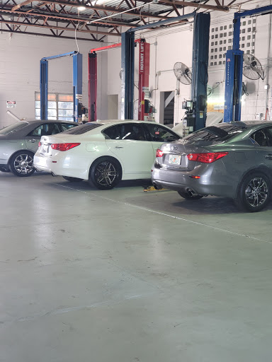 Infiniti Dealer «INFINITI OF MELBOURNE», reviews and photos, 901 S Apollo Blvd, Melbourne, FL 32901, USA