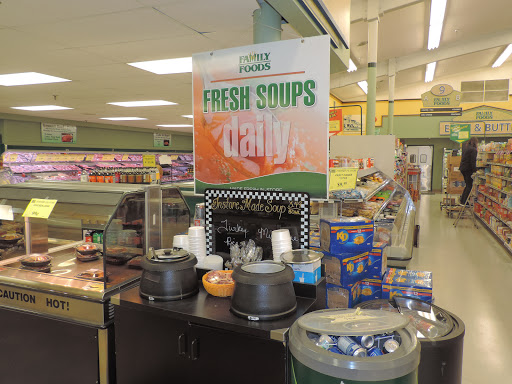 Italian grocery store Winnipeg