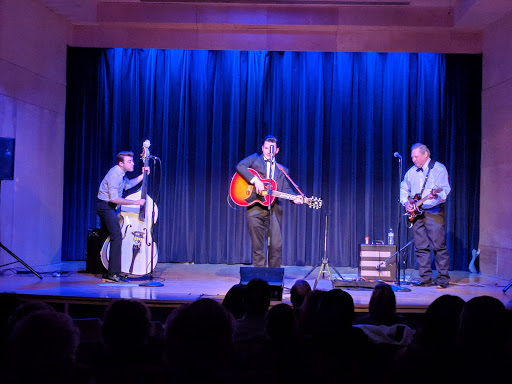 Performing Arts Theater «The Skokie Theatre», reviews and photos, 7924 Lincoln Ave, Skokie, IL 60077, USA