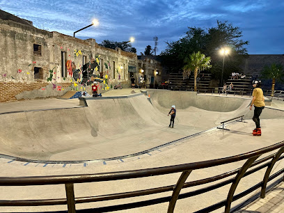 La Ruina Skateboard Park