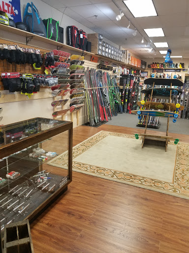 Ski Shop «Pro-Fit Ski & Mountain Sports», reviews and photos, 34 Catoctin Cir SE, Leesburg, VA 20175, USA