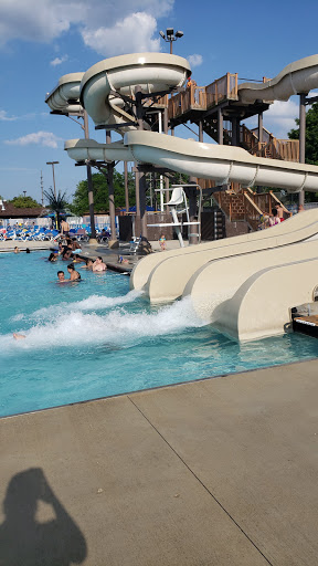 Park «Gouin Pool & Water Slides», reviews and photos, 2400 Scott St, Franklin Park, IL 60131, USA