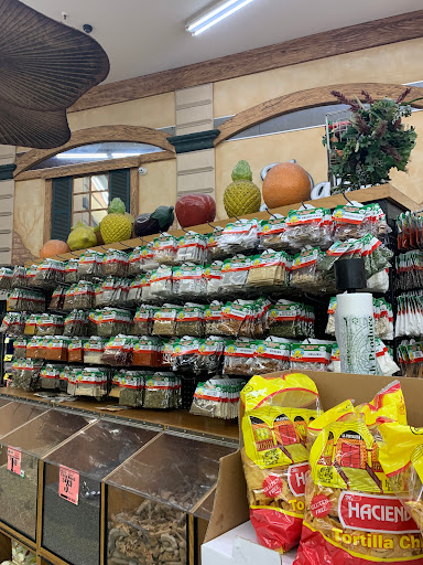 Grocery Store «Payless Foods», reviews and photos, 620 El Segundo Blvd, Los Angeles, CA 90059, USA