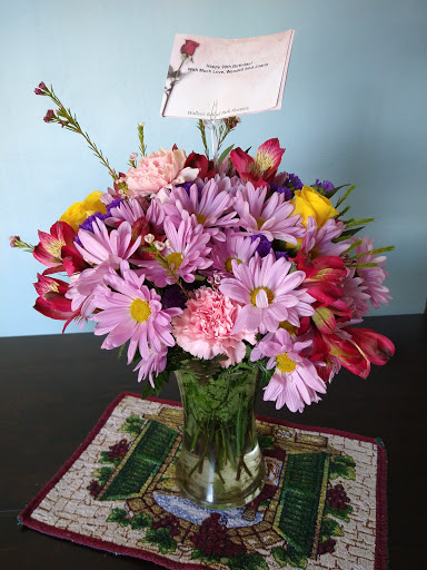 Florist «Bethel Park Flowers», reviews and photos, 100 Broughton Rd, Bethel Park, PA 15102, USA