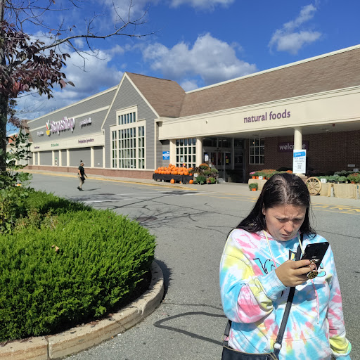 Grocery Store «Stop & Shop», reviews and photos, 25 Faunce Corner Rd, North Dartmouth, MA 02747, USA