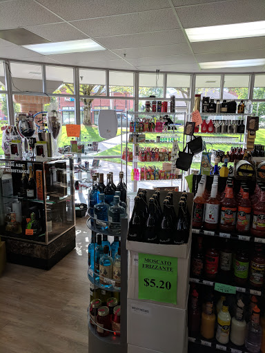 Liquor Store «Milwaukie Liquor Store», reviews and photos, 10804 SE Oak St, Milwaukie, OR 97222, USA